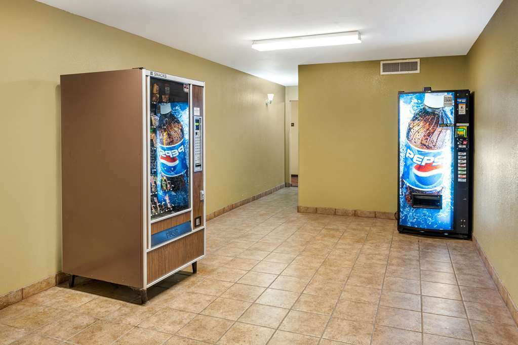Rodeway Inn South Hutchinson Servicios foto